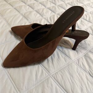 AEROSOLES Women's Dark Brown kitten Heeled Mules